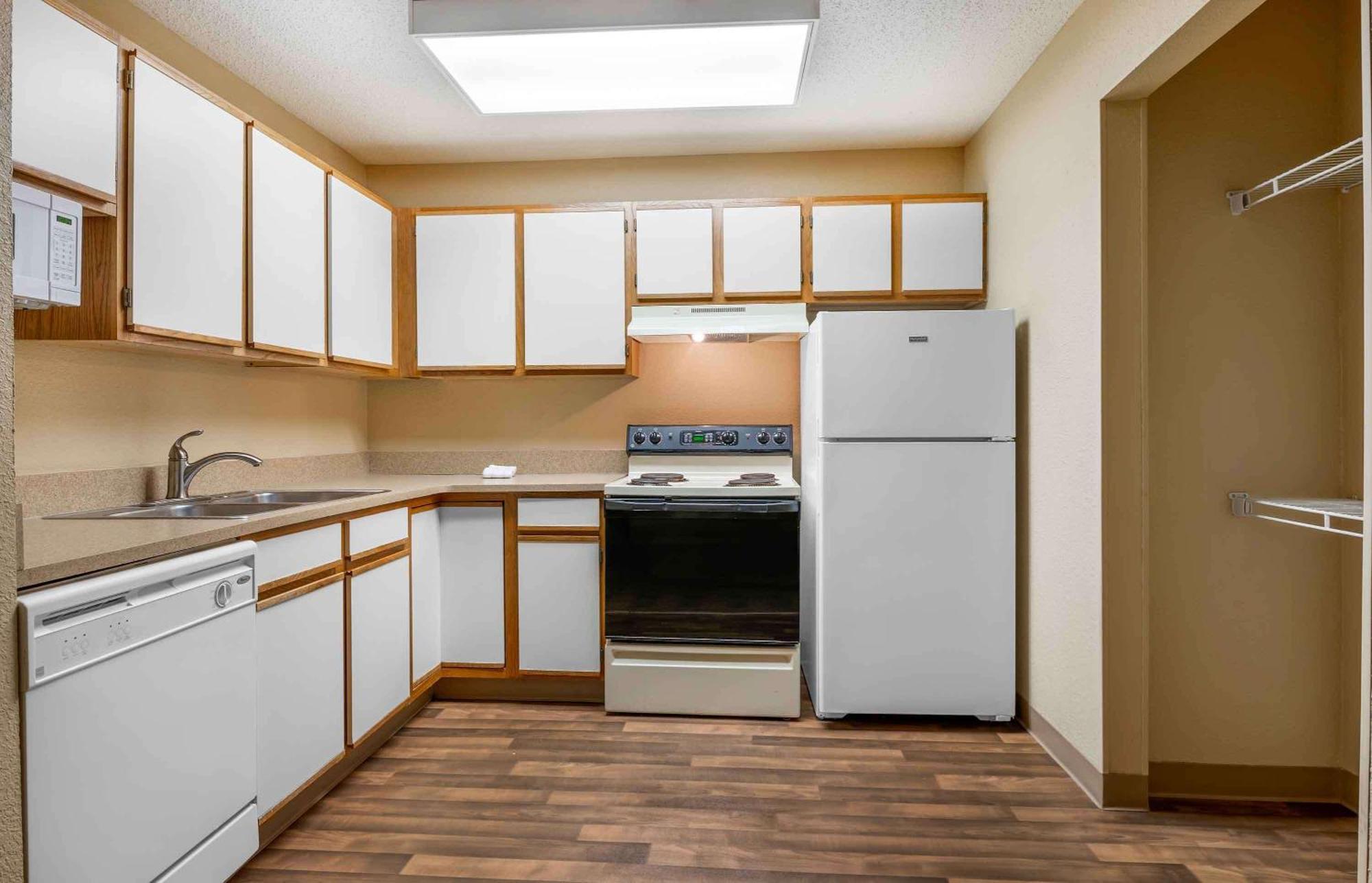 Extended Stay America Suites - Phoenix - Airport - Темпе Экстерьер фото