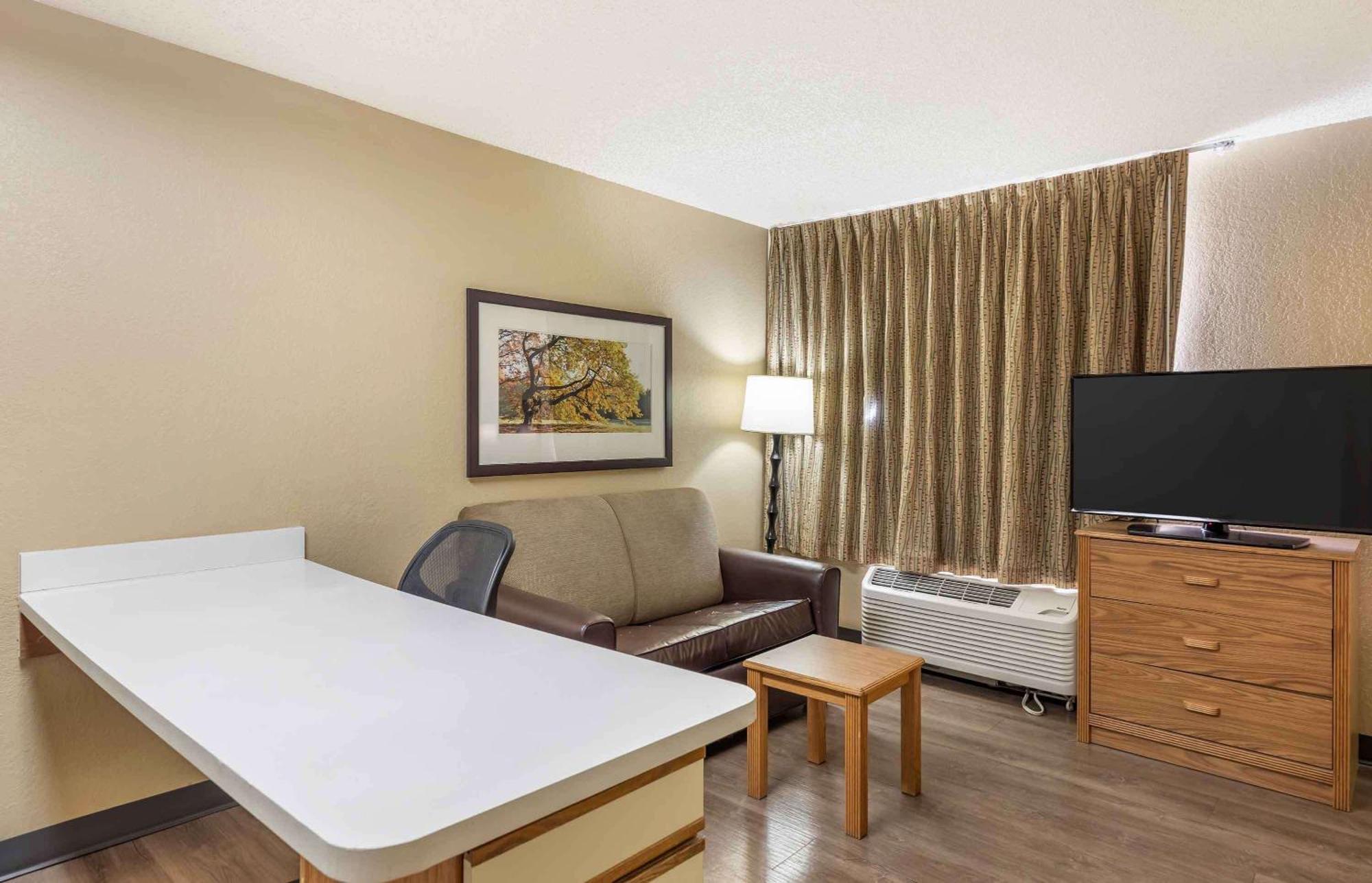 Extended Stay America Suites - Phoenix - Airport - Темпе Экстерьер фото