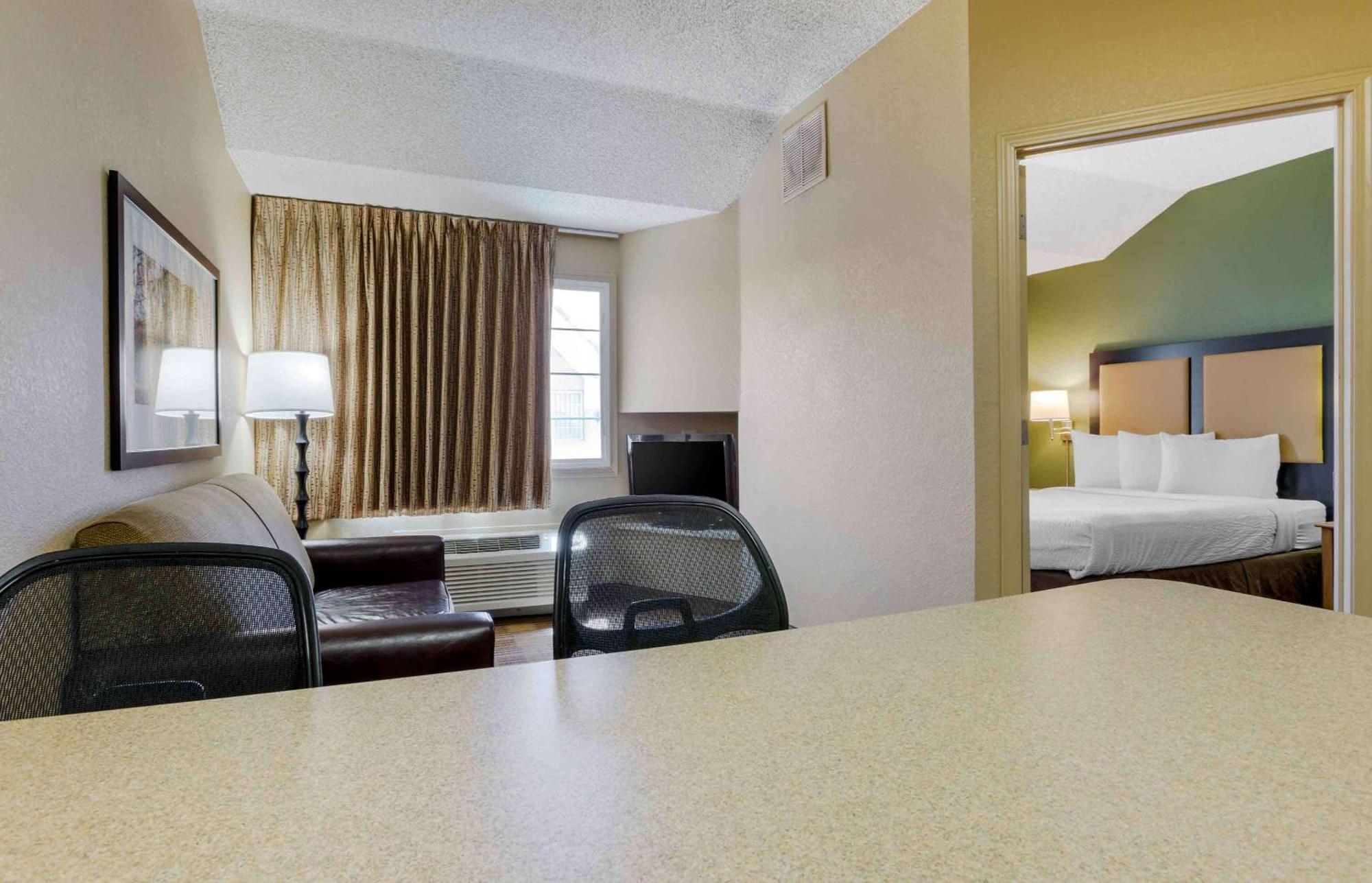 Extended Stay America Suites - Phoenix - Airport - Темпе Экстерьер фото