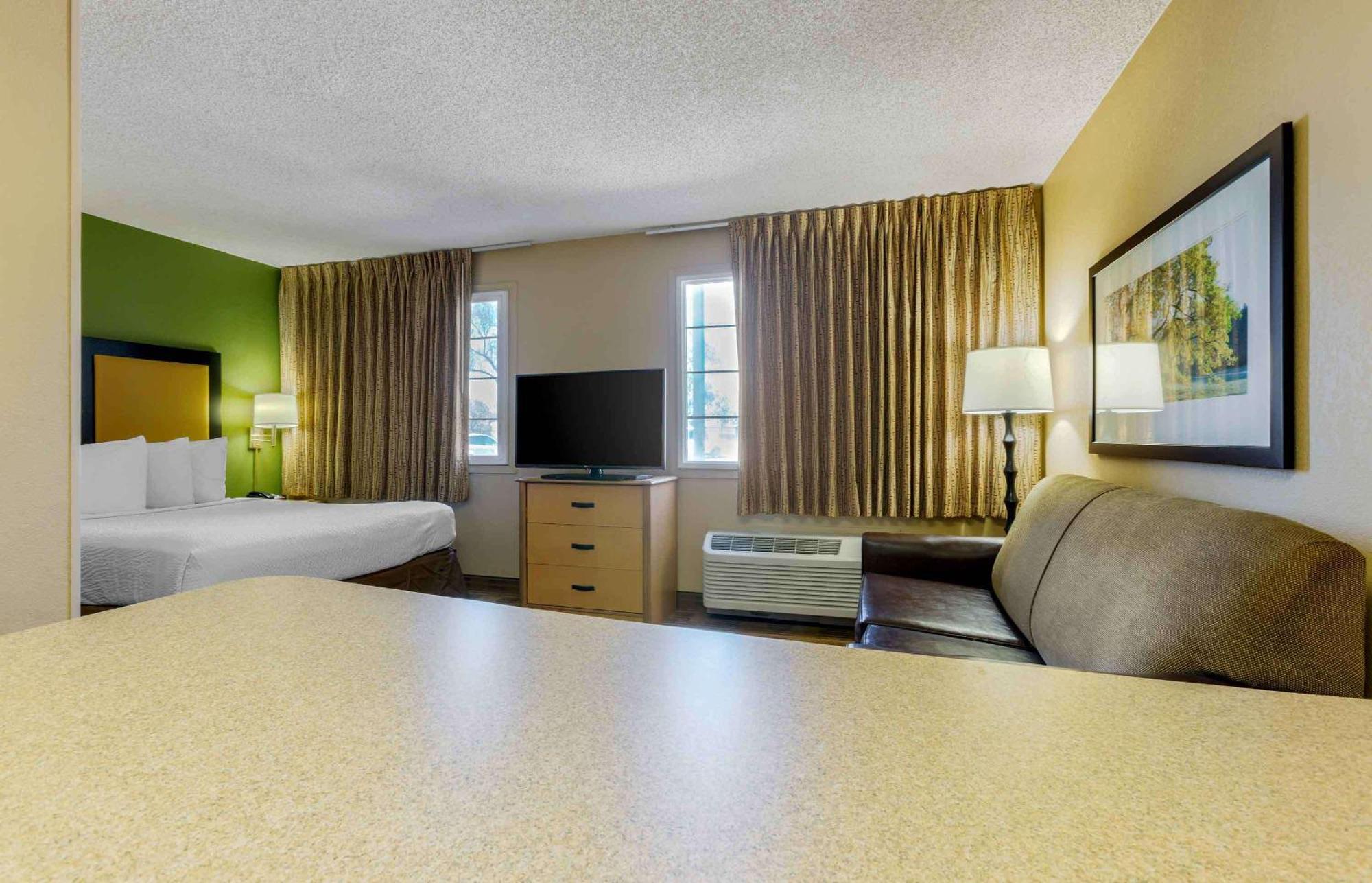 Extended Stay America Suites - Phoenix - Airport - Темпе Экстерьер фото